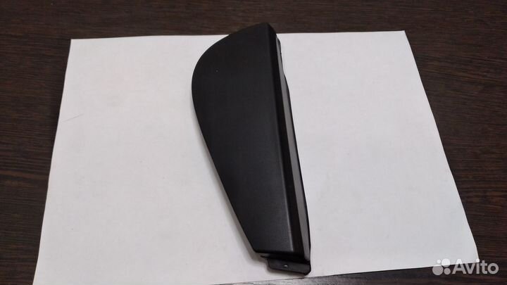 Накладка двери задней правой Renault Megane III