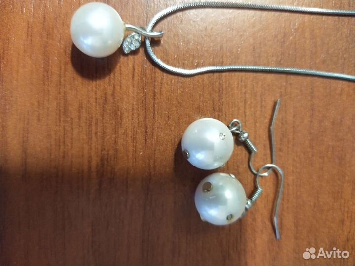 Серьги и кулон