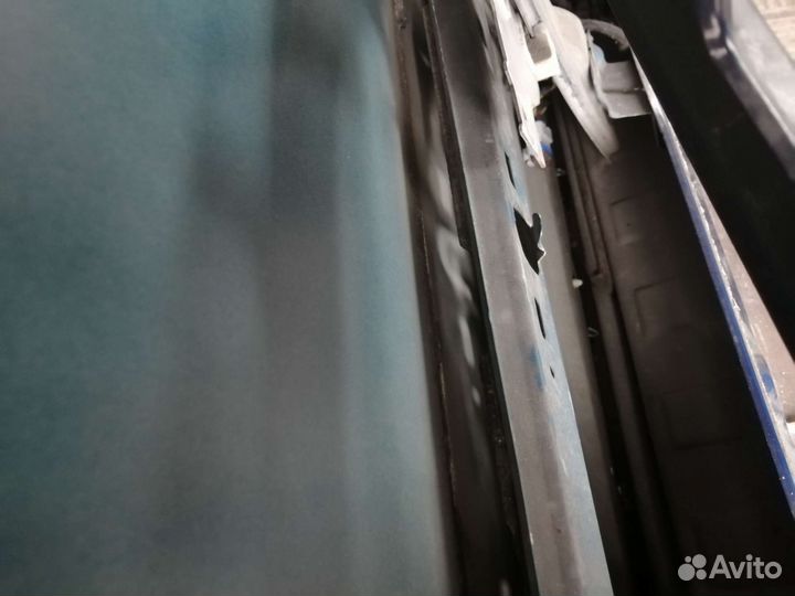 Дверь левая citroen c4