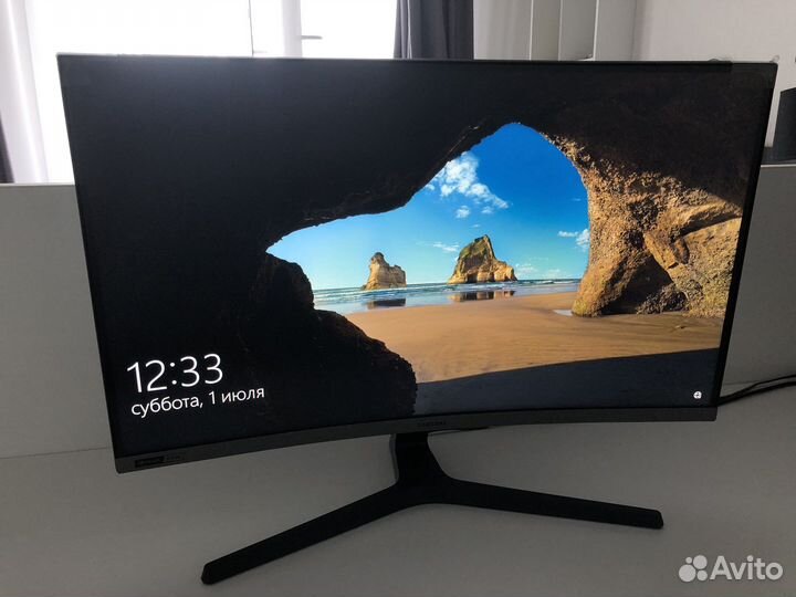 Монитор Samsung 240 Гц