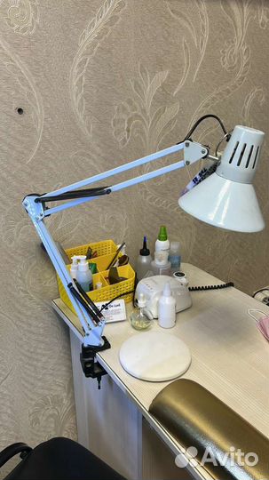 Лампа настольная для маникюра