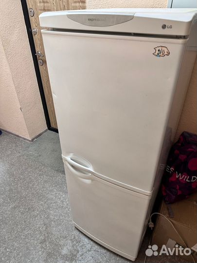 Б/у холодильник