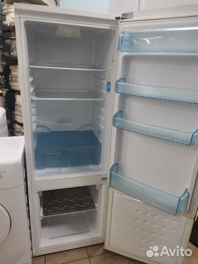 Узкий холодильник Беко б\у