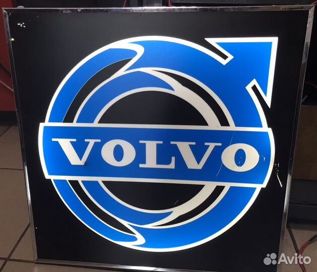 Табличка светящаяся Volvo в спальник