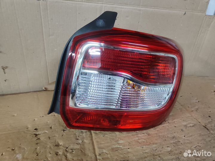 Фонарь правый Logan 2 c 14г.в целый оригинал б.у