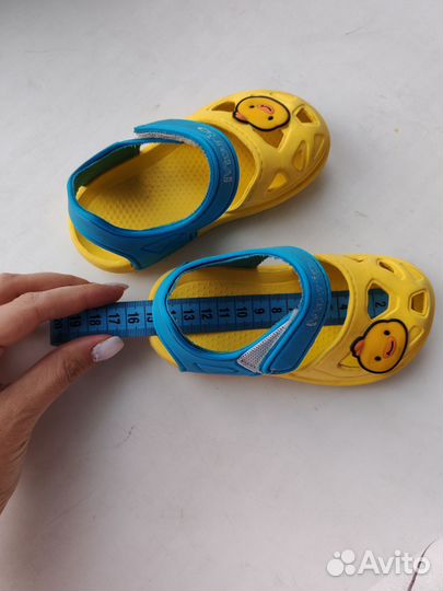 Сандалии на липучках