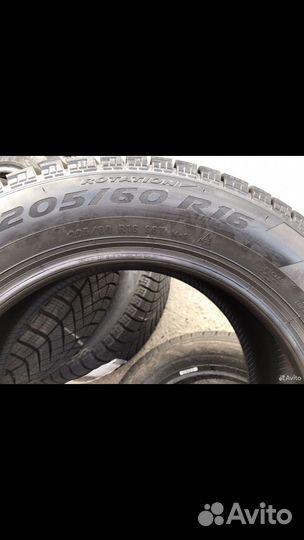 Pirelli Ice Zero FR 205/60 R16