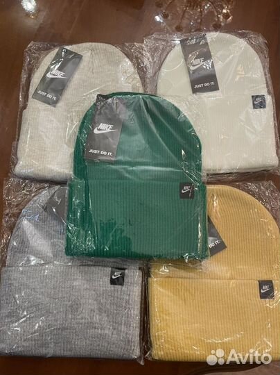 Шапка зимняя женская