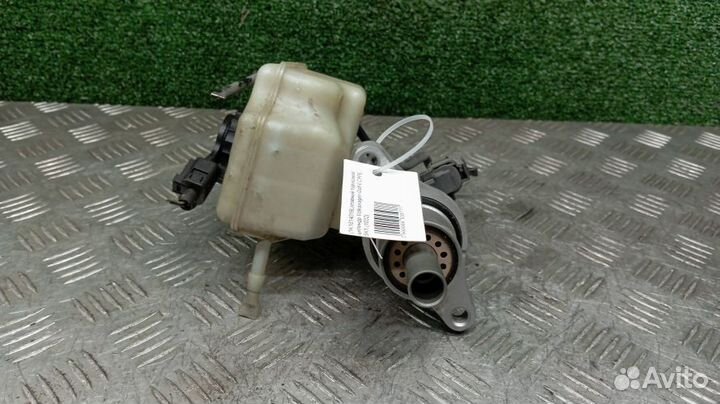 Главный тормозной цилиндр Volkswagen Golf 6