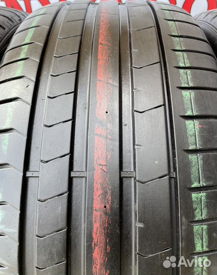 Pirelli P Zero PZ4 255/40 R21 102Y