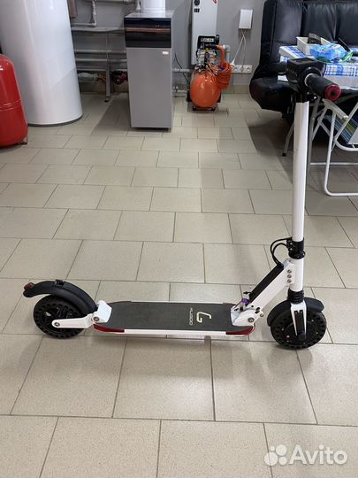 Самокат взрослый электрический бу