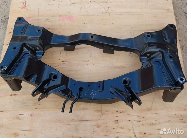 Подрамник Mitsubishi Outlander 1