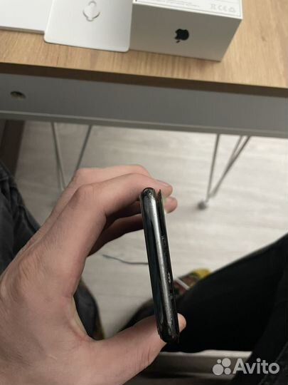 Мобильные телефоны бу iPhone 10