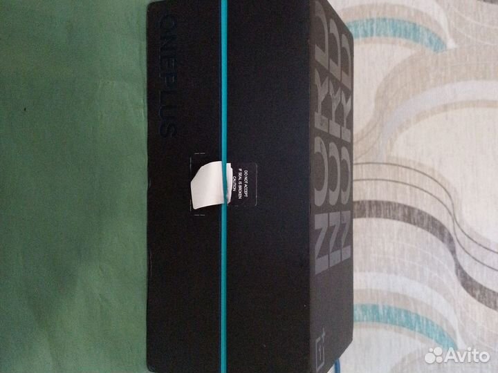 Коробка от телефона OnePlus Nord 2