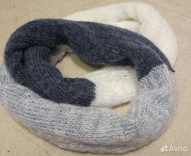 Вязаный вручную снуд разноцветный