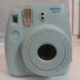 Фотоаппарат с моментальной печатью instax mini 8