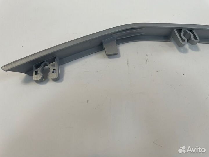 Молдинг фары левый Ssangyong Kyron 1