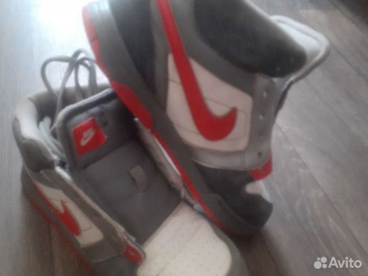 Кроссовки nike