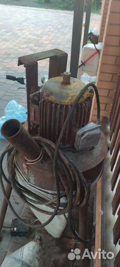 Зернодробилка