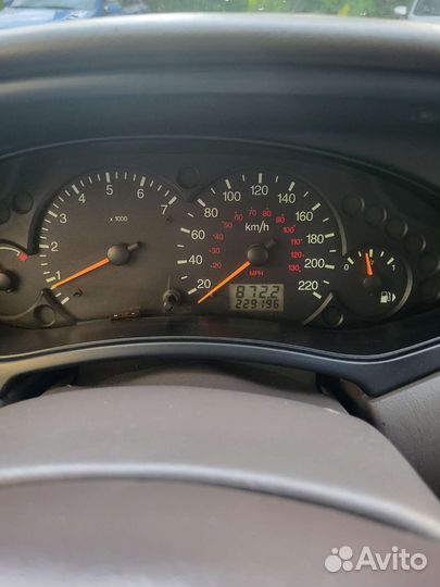 Ford Focus 2.0 AT, 2000, 229 196 км