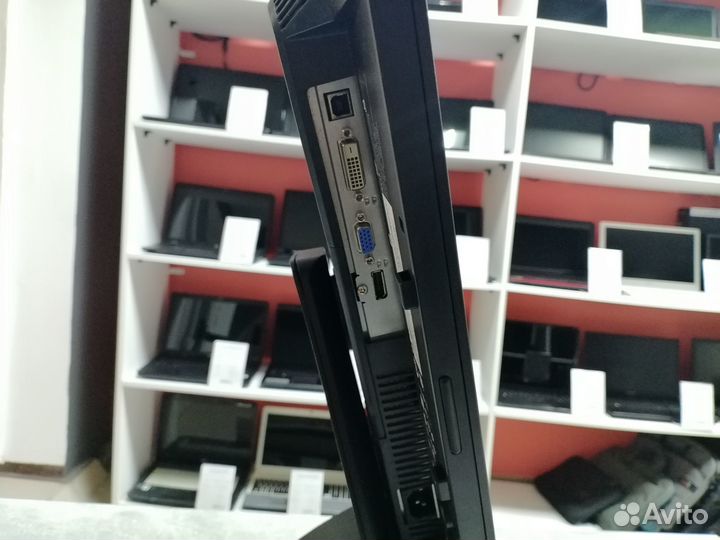 Монитор HP 22