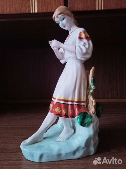 Фарфоровая статуэтка СССР