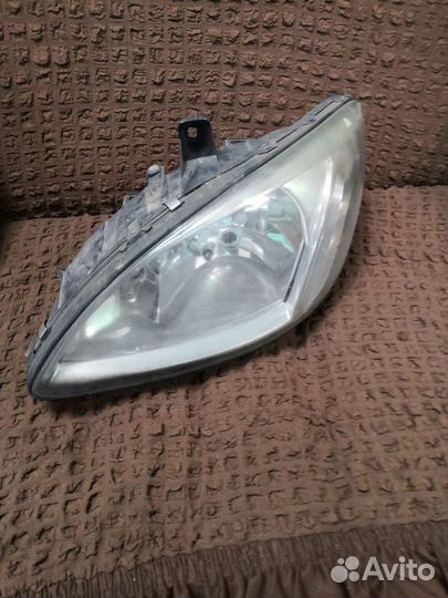 Фара левая Mercedes Benz Vito 639 до 2009