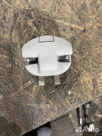 Фиксатор солнцезащитного козырька рено лагуна 2