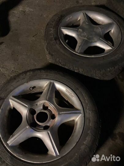 Литые диски с резиной от Мерседеса