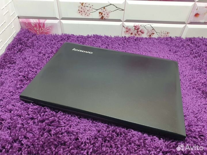 Lenovo Intel Core i5 full HD GeForce GT 820m