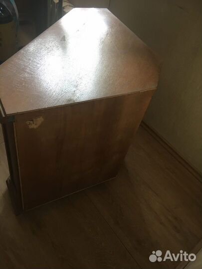 Тумба под телевизор угловая