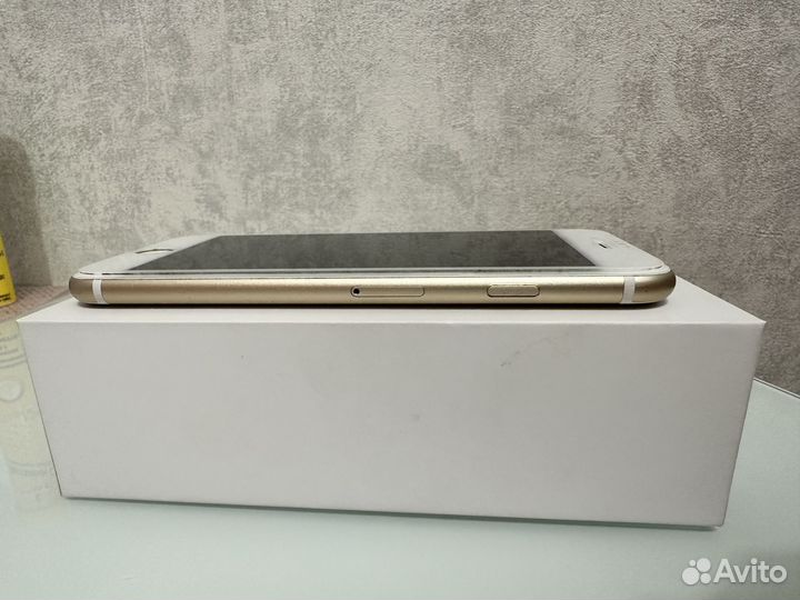 iPhone 6S, 64 ГБ