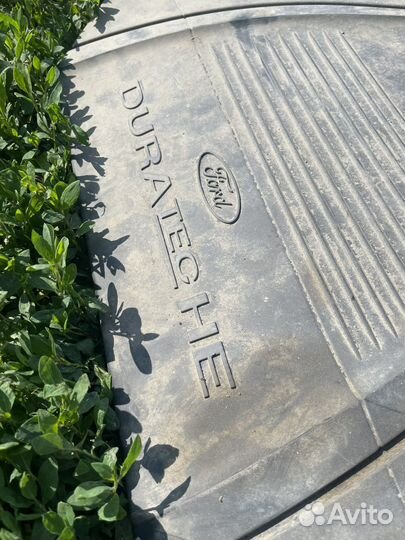 Крышка двигателя ford focus 2