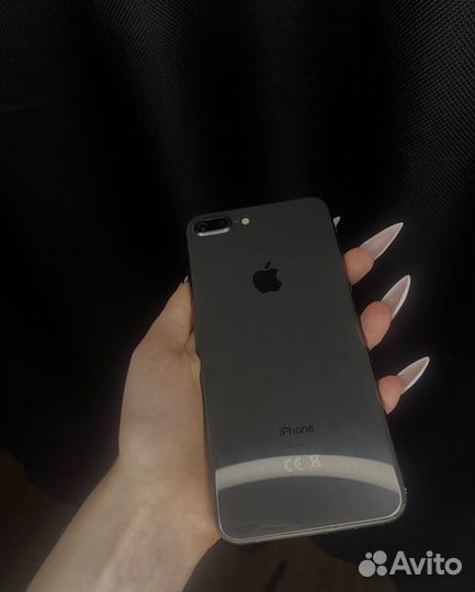 iPhone 8 Plus, 64 ГБ