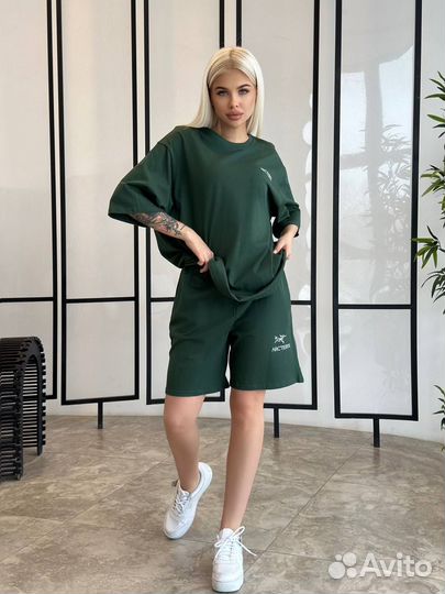 Костюм с шортами Arc'teryx