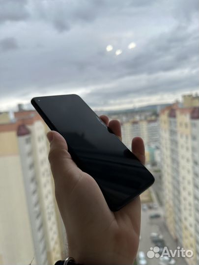 OnePlus 9R, 8/256 ГБ