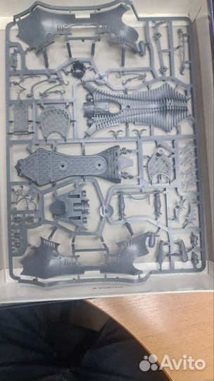 Warhammer 40k - Dark Eldar (Drukhari) Ravager