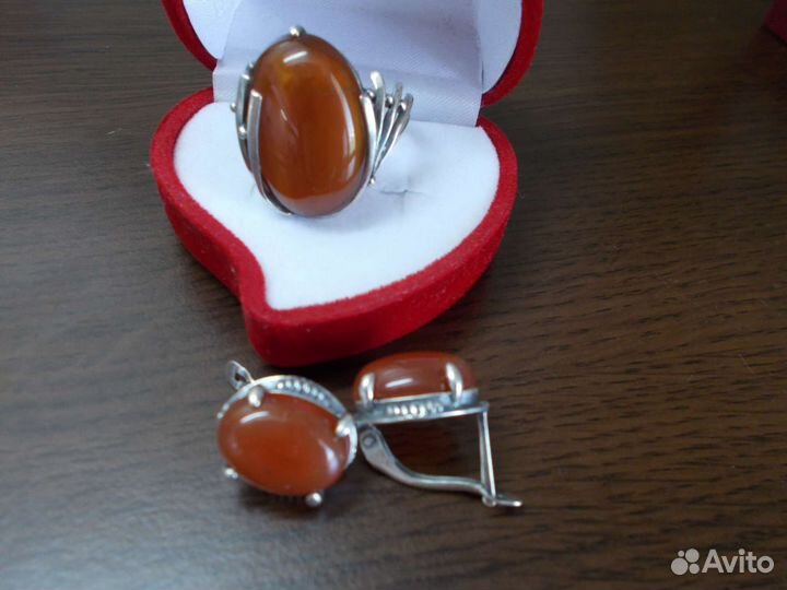 Серьги и кольцо мельхиор с сердоликом