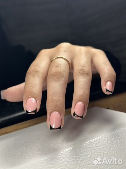 Маникюр с покрытием гель-лаком
