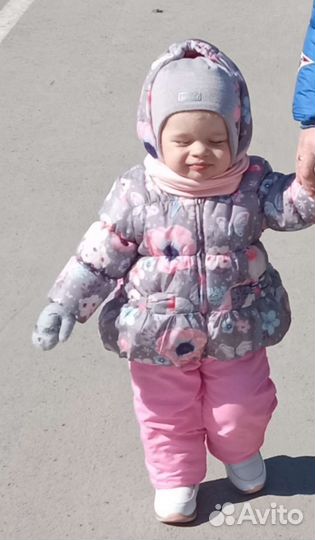 Демисезонный костюм для девочки 80