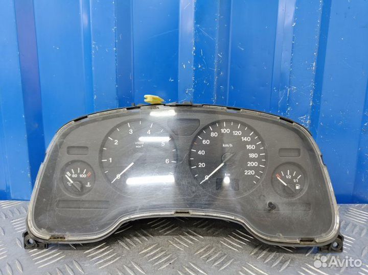 Щиток приборов Opel Astra G 1.6 X16SZR 2000