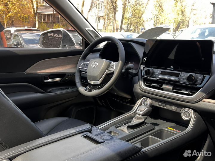 Toyota Grand Highlander 2.4 AT, 2023, 100 км