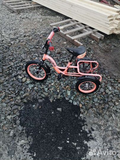 Трехколесный велосипед бу