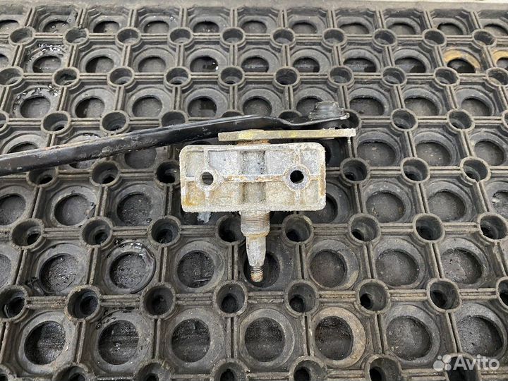 Трапеция стеклоочистителей Daf XF105, Daf XF95