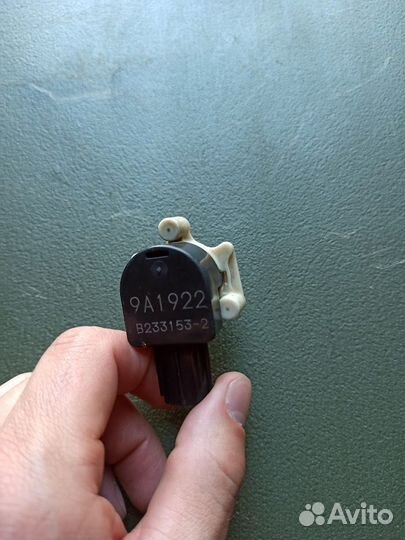 Датчик высоты дорожного просвета Lexus