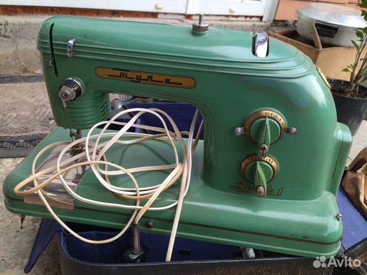 Швейная машинка