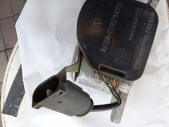 Педаль газа электронная.Двс 560 газ