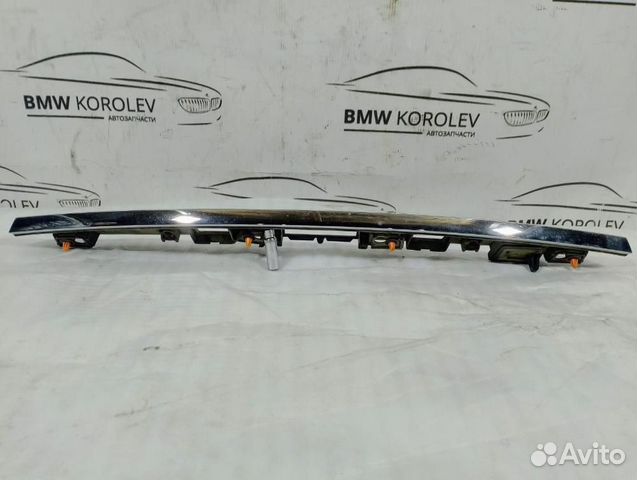 Накладка двери багажника mercedes-benz W204 (униве