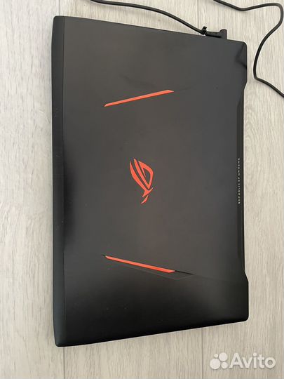 Ноутбук Asus 17.3