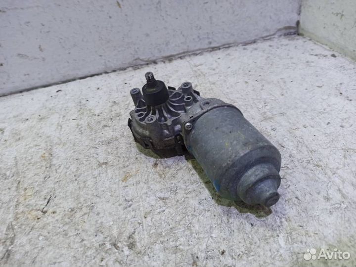 Моторчик стеклоочистителя передний